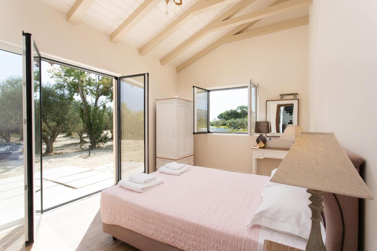 Aneli Luxury Villas - Villa Semeli Áyios Kírikos Exterior photo